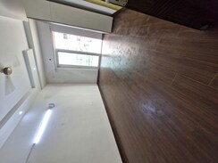 4 BHK + Servant Room Apartment For Rent in Mahagun Moderne Low Rise