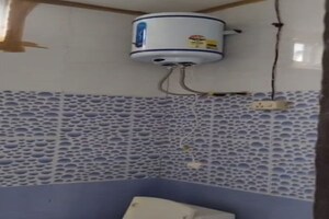 Team Area in 3 BHK Builder Floor at Sector 9 – for Rent
