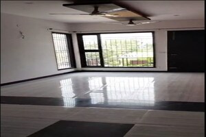 3 BHK Builder Floor For Rent in Sector 9