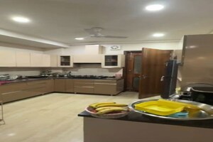 Gym in 3 BHK Builder Floor at Sector 4 – for Rent