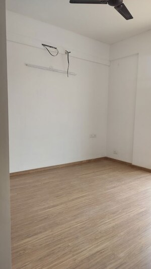 Room in 3.5 BHK Builder Floor at Vatika Xpressions, Sector 88b – for Rent