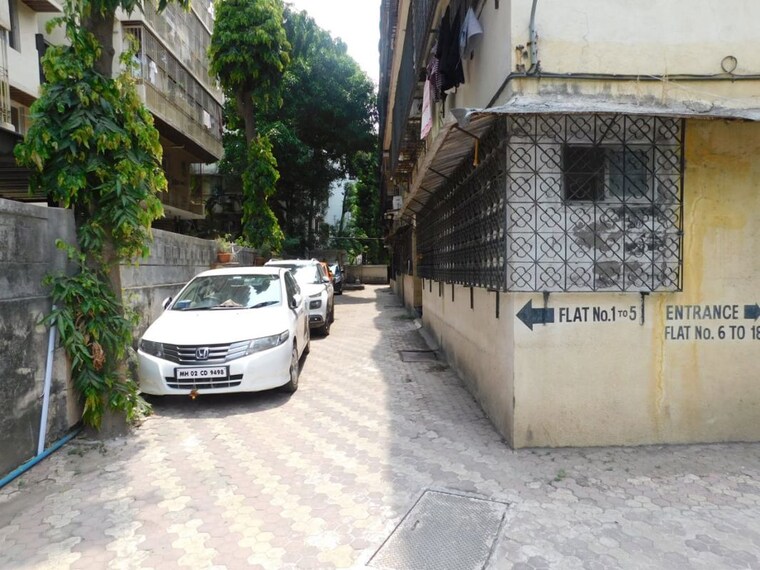  Parking, minoo-apartment 2 Bedroom 680 Sq.Ft. Apartment In Vile Parle East Mumbai 10371824