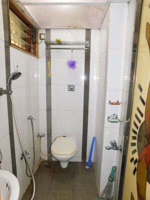 Building Lobby in 2 BHK Apartment at Minoo Apartment, Vile Parle East – for Rent