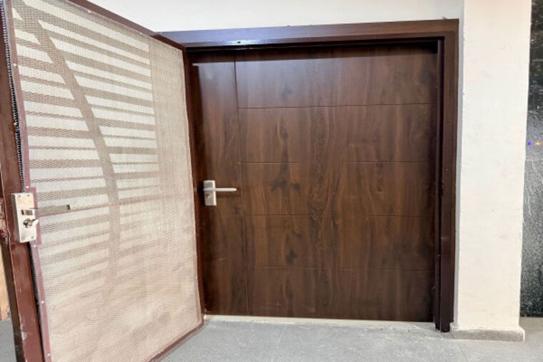 Room, pareena-om-apartments 2 Bedroom 571 Sq.Ft. Apartment In Sector 112 Gurgaon 10371827