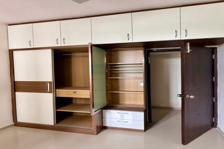 Room, pareena-om-apartments 2 Bedroom 571 Sq.Ft. Apartment In Sector 112 Gurgaon 10371827