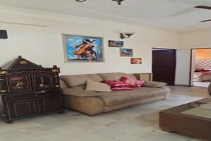 3 BHK Builder Floor For Rent in Sector 7