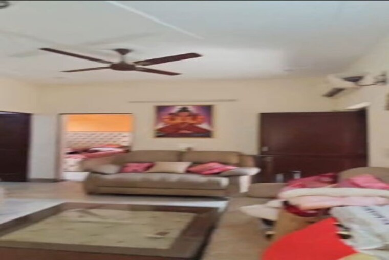 undefined, sector 7 3 Bedroom 2700 Sq.Ft. Builder Floor In Sector 7 Gurgaon 10371859