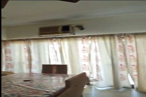 Team Area in 3 BHK Builder Floor at Sector 7 – for Rent