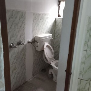 Bathroom in 2 BHK Apartment at Beliaghata – for Rent