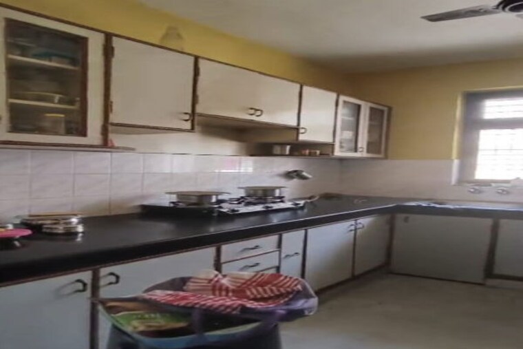 Kitchen, sector 7 3 Bedroom 2700 Sq.Ft. Builder Floor In Sector 7 Gurgaon 10371867