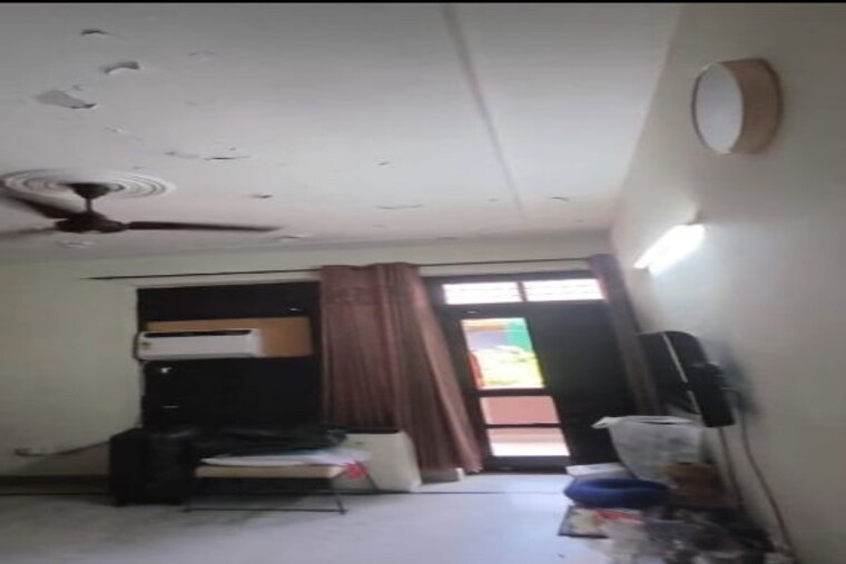 undefined, sector 7 3 Bedroom 2700 Sq.Ft. Builder Floor In Sector 7 Gurgaon 10371867