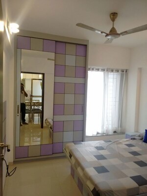 Room in 2 BHK Apartment at Alcon Rethos Apartment, Kharadi – for Rent