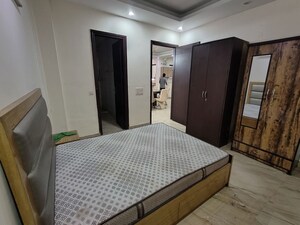 Bedroom in 3 BHK Builder Floor at Sector 27 – for Rent