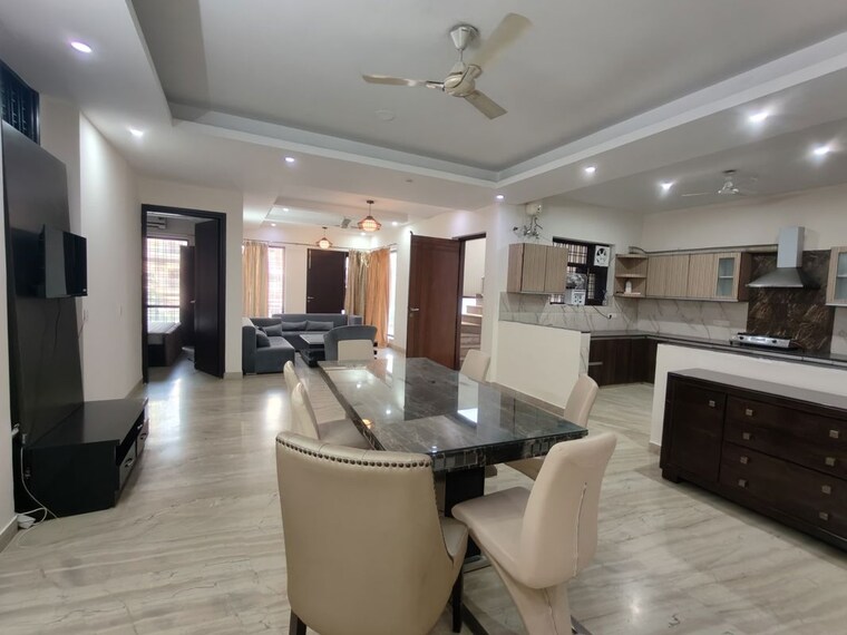 Team Area, sector 27 3 Bedroom 2350 Sq.Ft. Builder Floor In Sector 27 Gurgaon 10371875