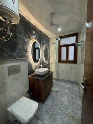 Living Room in 3 BHK Builder Floor at Sector 27 – for Rent
