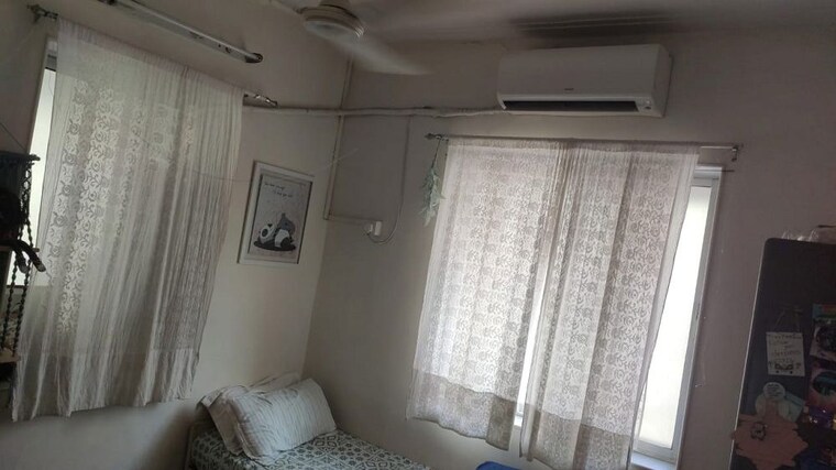Bathroom, khar west 1 Bedroom 500 Sq.Ft. Apartment In Khar West Mumbai 10371873