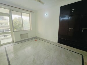 Room in 3.5 BHK Apartment at Park View Apartments Gurgaon, Sector 56 – for Rent