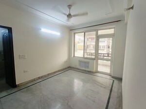 Room in 3.5 BHK Apartment at Park View Apartments Gurgaon, Sector 56 – for Rent