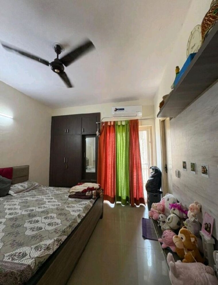 Living Room, nimbus-express-park-view 2 Bedroom 1000 Sq.Ft. Apartment In Chi V Greater Noida Greater Noida 10371897