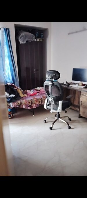 Study Room in 2 BHK Apartment at Eros Sampoornam, Sector 2 Greater Noida – for Sale