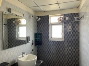 Bathroom in 3 BHK Builder Floor at CHD Avenue 71, Sector 71 – for Rent