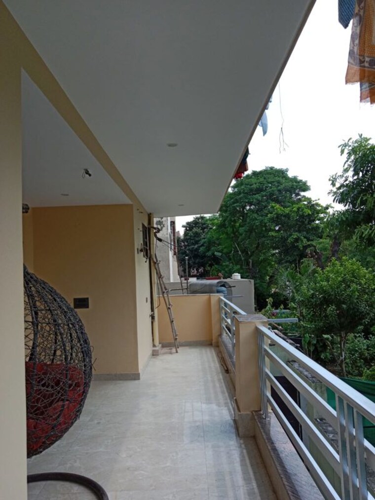 Balcony, sector 4 3.5 Bedroom 2250 Sq.Ft. Builder Floor In Sector 4 Gurgaon 10371895