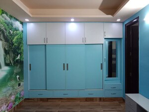 Building Lobby in 3.5 BHK Builder Floor at Sector 4 – for Sale