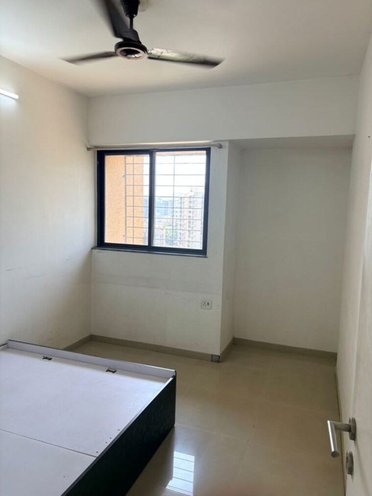 Room, puranik-city 3 Bedroom 950 Sq.Ft. Apartment In Kasarvadavali Thane 10371902