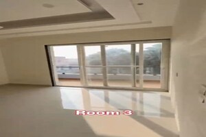Room in 3 BHK Builder Floor at Sector 4 – for Sale