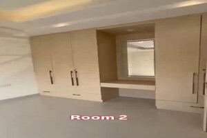 Room in 3 BHK Builder Floor at Sector 4 – for Sale