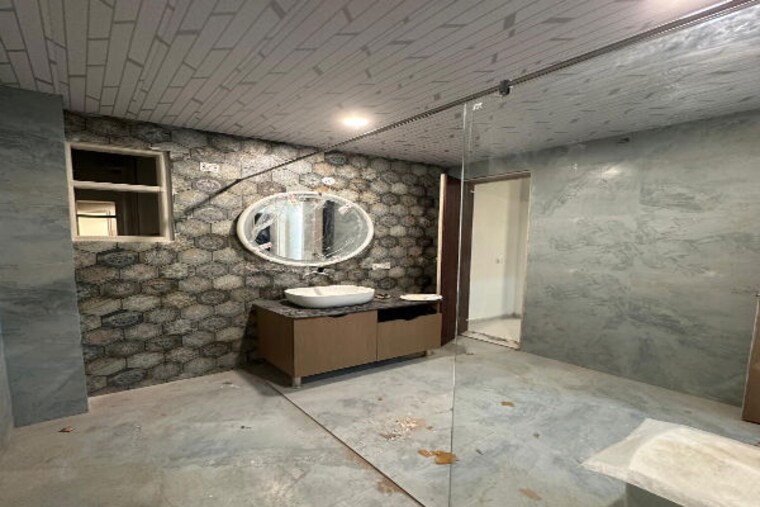  Parking, sector 4 3 Bedroom 2250 Sq.Ft. Builder Floor In Sector 4 Gurgaon 10371914