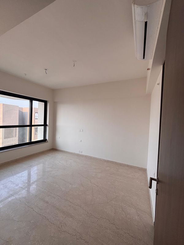 2 BHK 630 Sq.Ft. Apartment in Dosti Eastern Bay Phase 2