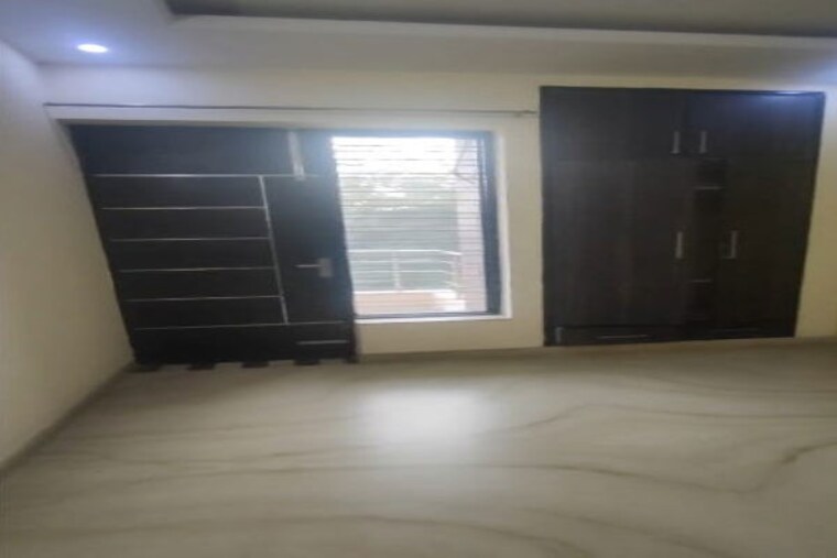 Room, sector 7 3 Bedroom 2250 Sq.Ft. Builder Floor In Sector 7 Gurgaon 10371930