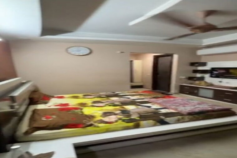 Bedroom, sector 7 3 Bedroom 2250 Sq.Ft. Builder Floor In Sector 7 Gurgaon 10371939