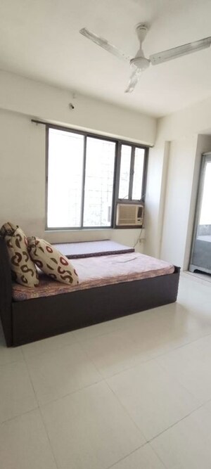 Bedroom in 2 BHK Apartment at Vijay Vatika, Kavesar – for Rent