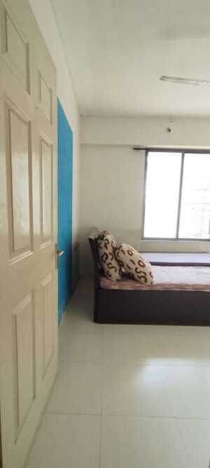 Bedroom in 2 BHK Apartment at Vijay Vatika, Kavesar – for Rent