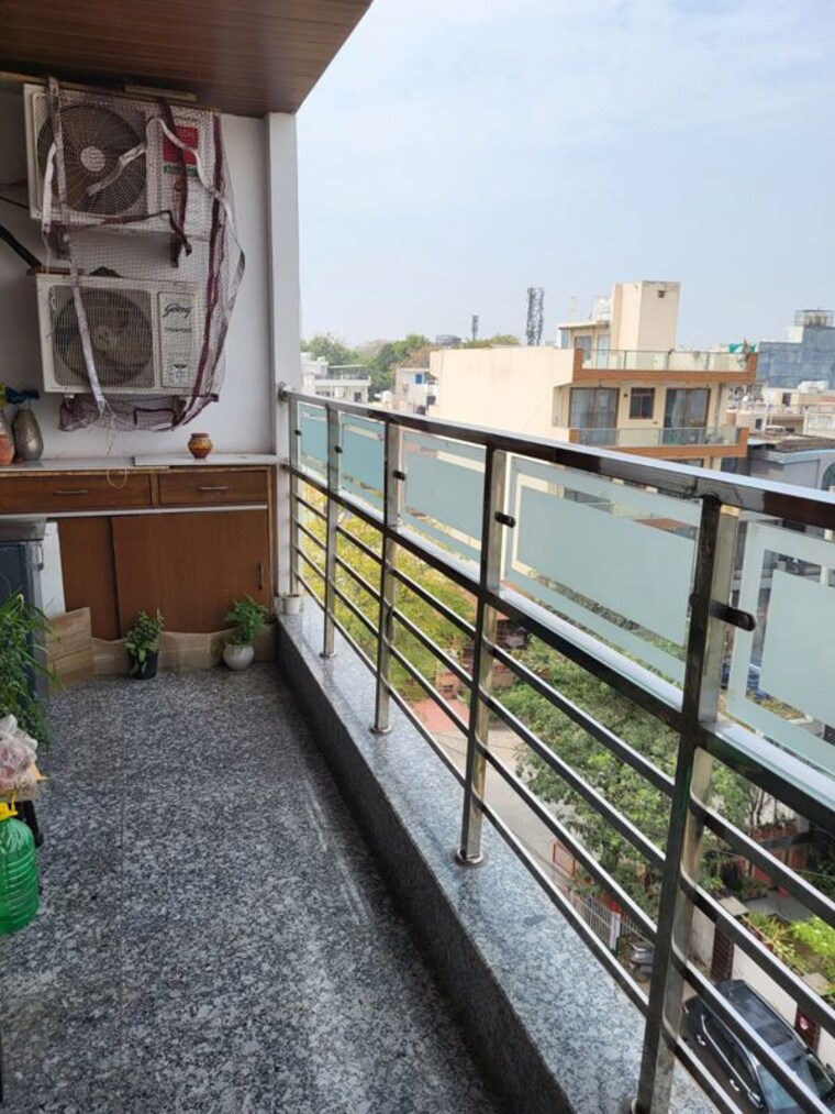 Balcony, sector 7 3 Bedroom 2250 Sq.Ft. Builder Floor In Sector 7 Gurgaon 10371948