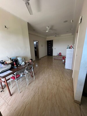 Parking in 3 BHK Apartment at Migsun Ultimo, Omicron Iii Greater Noida – for Rent
