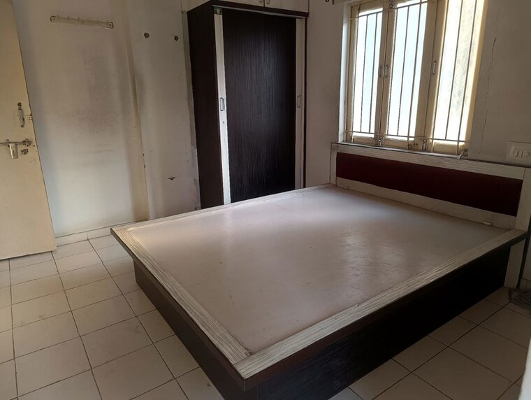 Kitchen, satellite 2 Bedroom 950 Sq.Ft. Apartment In Satellite Ahmedabad 10371974
