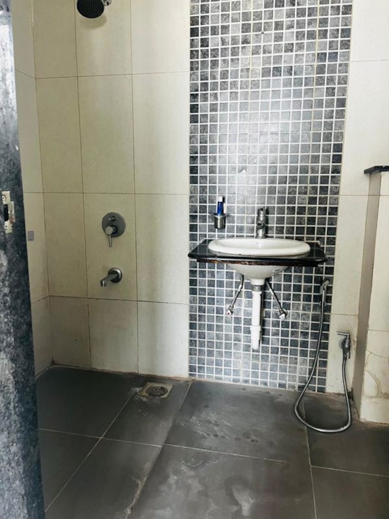 Bathroom, kolte-patil-life-republic 2 Bedroom 1050 Sq.Ft. Apartment In Hinjewadi Pune 10371996