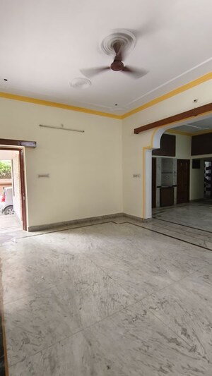 Room in 2 BHK Independent House at Vishesh Khand, Gomti Nagar – for Rent