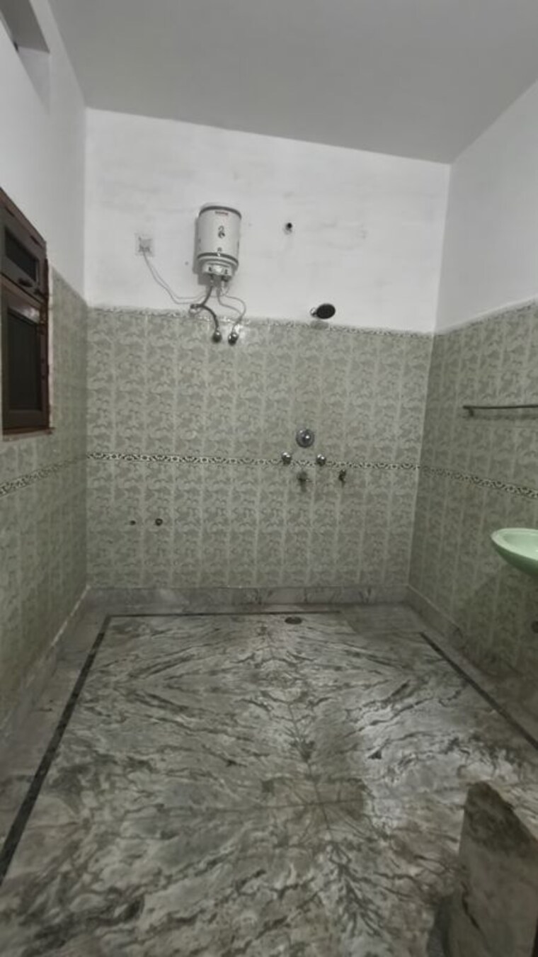Bathroom, vishesh-khand 2 Bedroom 2152 Sq.Ft. Independent House In Gomti Nagar Lucknow 10372017