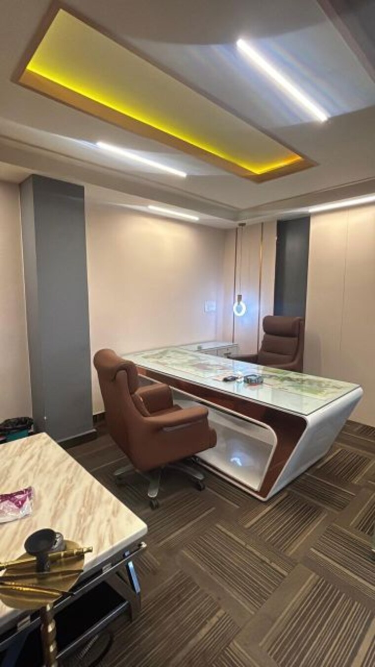 Floor Plan, sector 3 Commercial Office Space 15000 Sq.Ft. In Sector 3 Noida 10372082