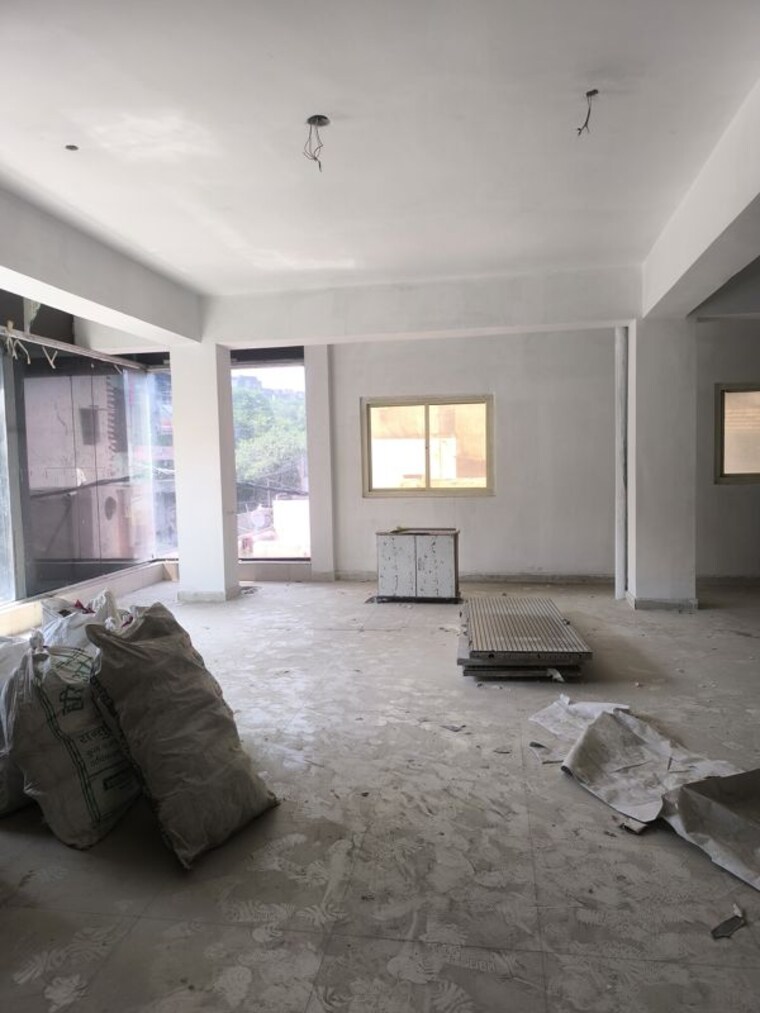 Parking, sector 7 dwarka Commercial Office Space 1400 Sq.Ft. In Sector 7 Dwarka Delhi 10372076