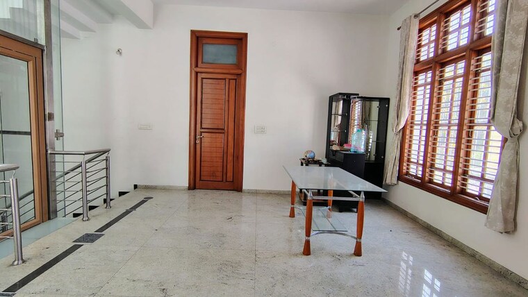 Room, jayanagar 6 Bedroom 5000 Sq.Ft. Independent House In Jayanagar Bangalore 10372083