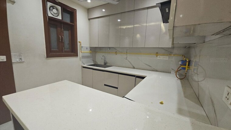 Kitchen, chattarpur 3 Bedroom 1000 Sq.Ft. Builder Floor In Chattarpur Delhi 10372091