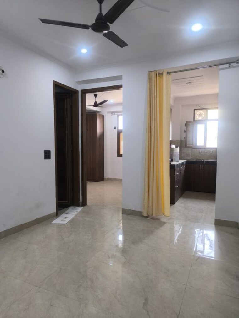 Room, sector 7 dwarka 1 Bedroom 500 Sq.Ft. Builder Floor In Sector 7 Dwarka Delhi 10372095