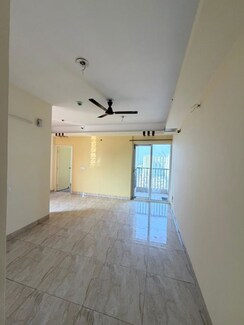 3.5 BHK + Servant Room,Basement Apartment For Sale in Gaur City 2