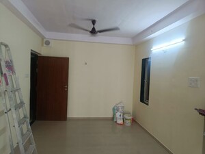 Room in 2 BHK Apartment at Indiabulls Park, New Panvel – for Rent