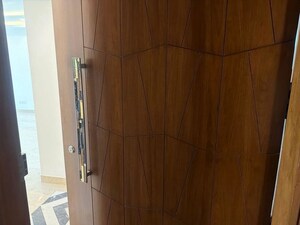 Furnished Amenities in 4 BHK Builder Floor at Greater Kailash I – for Rent